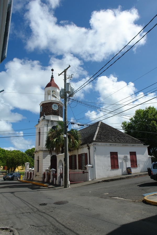 Кристианстед (Christiansted) - Сент-Крой (St. Croix).